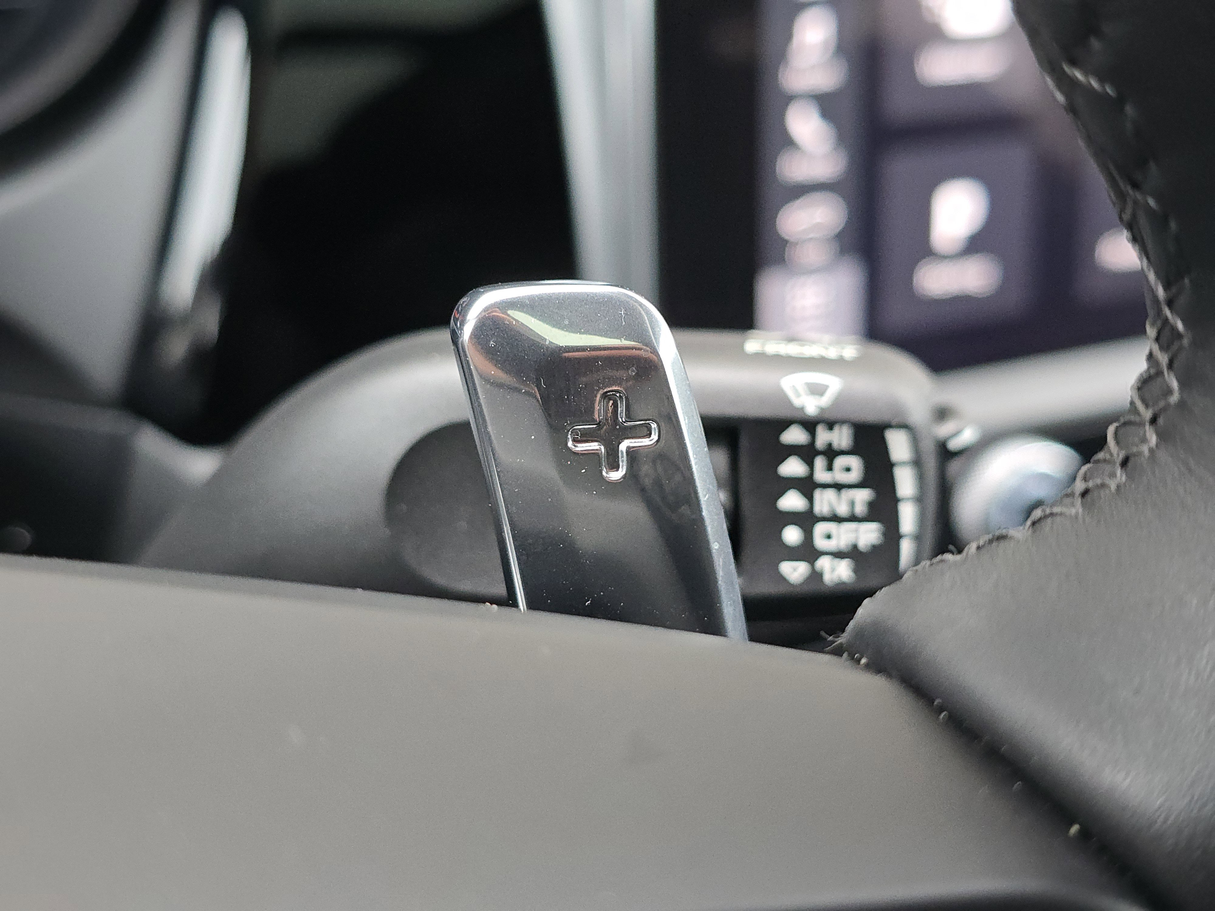 Certified 2025 Porsche Macan image 23