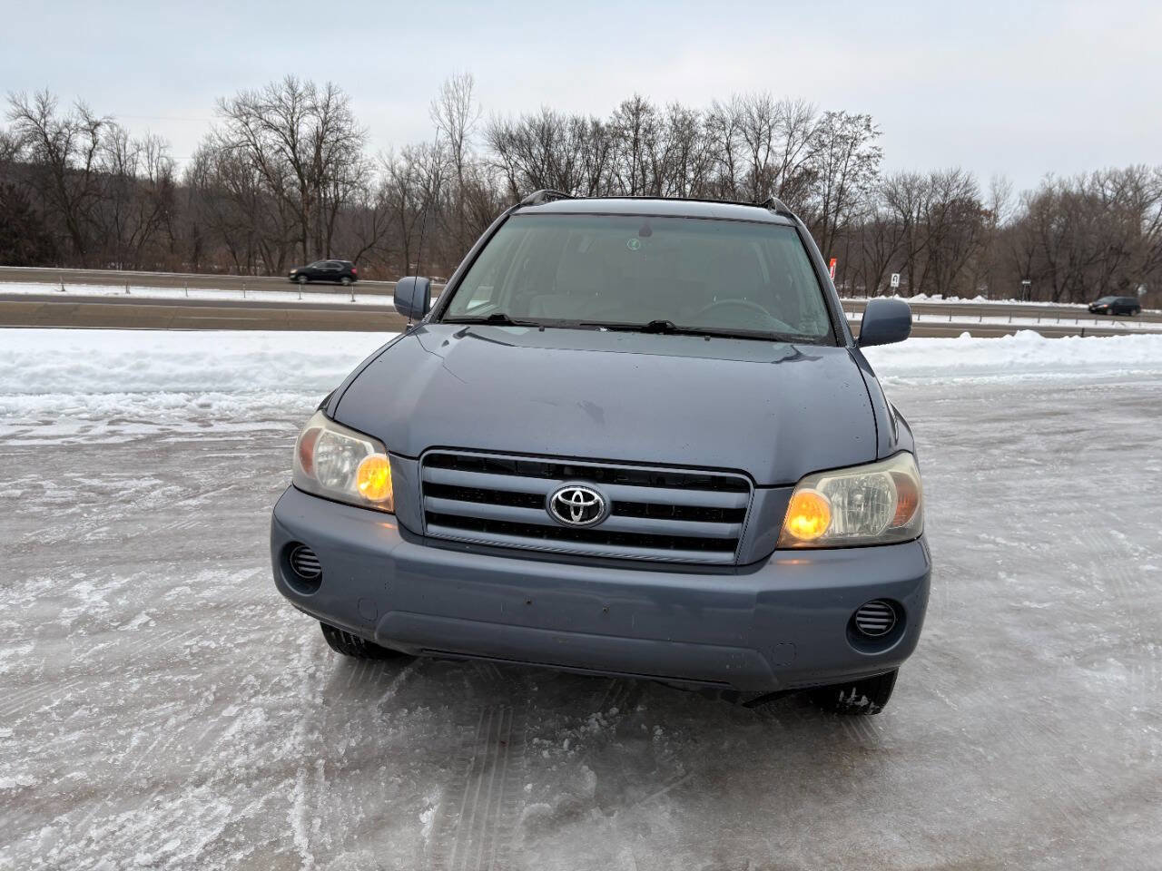 Used 2004 Toyota Highlander 2WD V6 image 3
