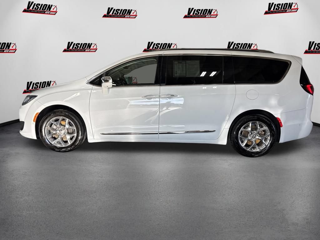 Used 2019 Chrysler Pacifica Limited FWD image 2