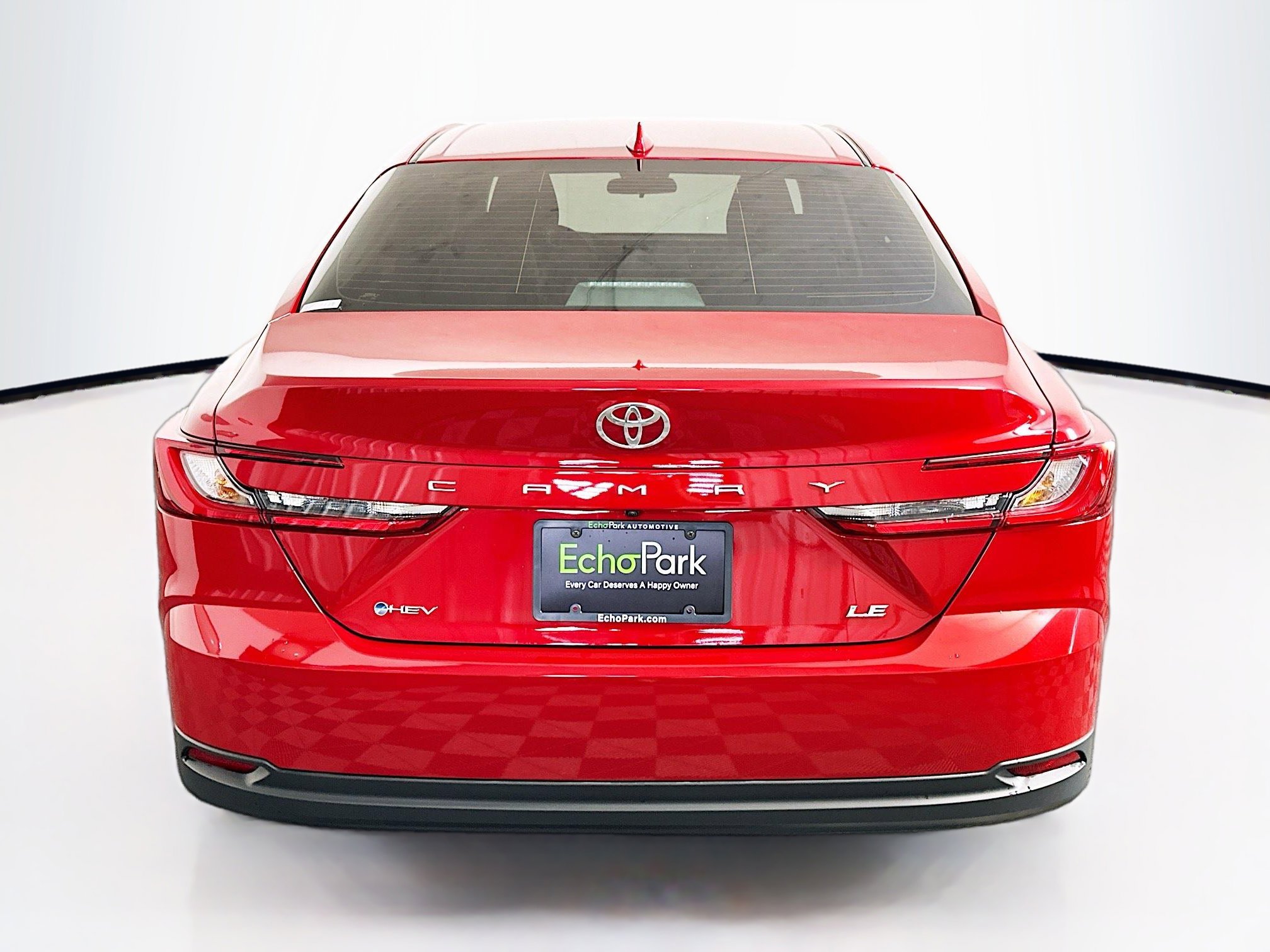 Used 2025 Toyota Camry LE FWD image 7