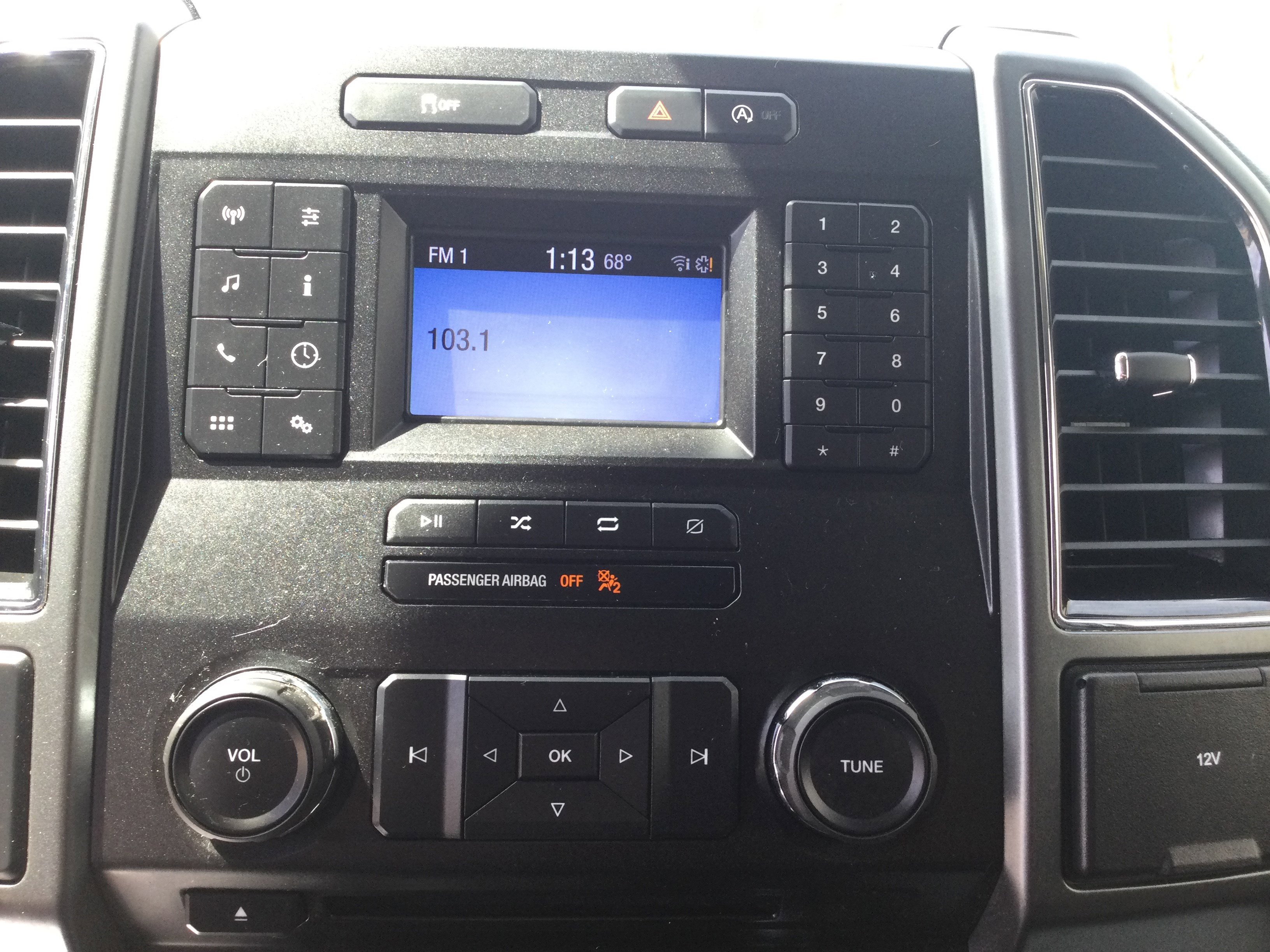 Used 2018 Ford F150 XLT AWD/4WD image 10