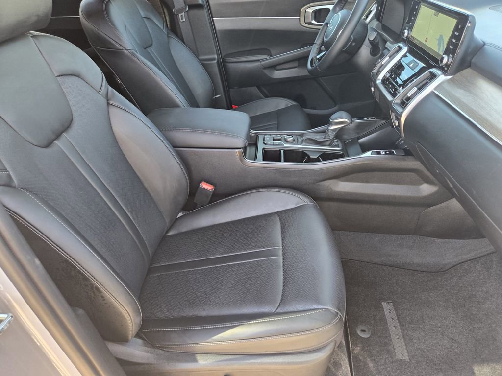 Certified 2023 Kia Sorento X-Line EX image 12