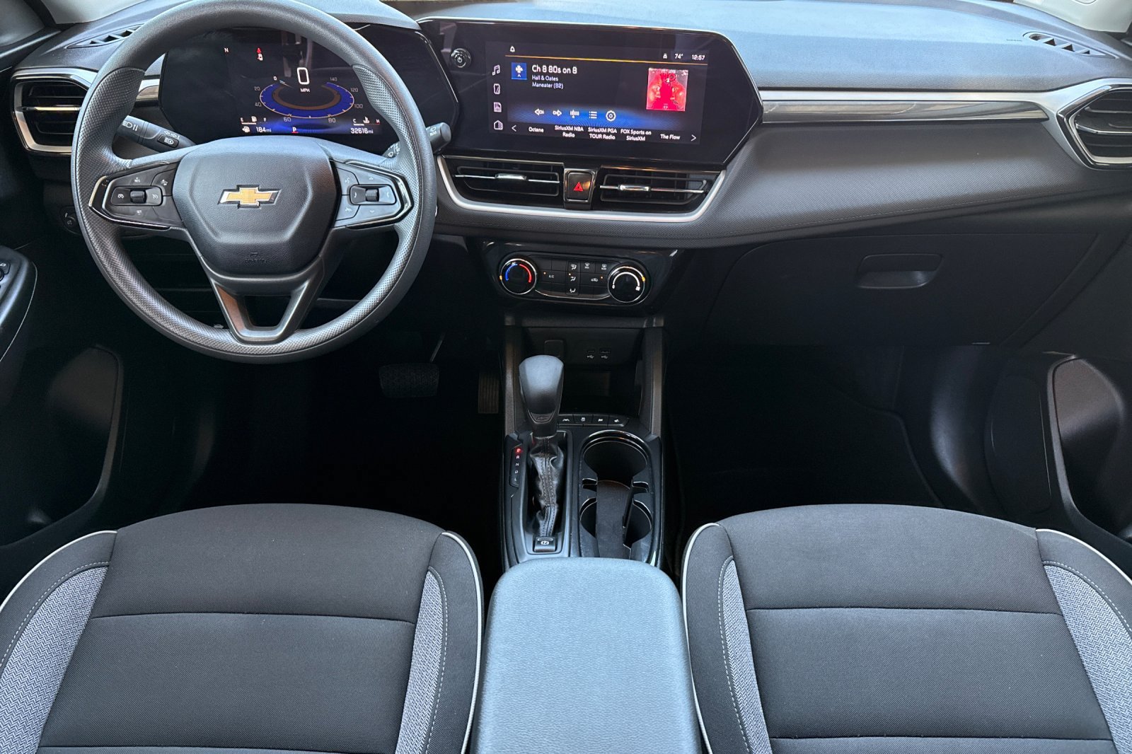 Used 2025 Chevrolet TrailBlazer LT FWD image 20