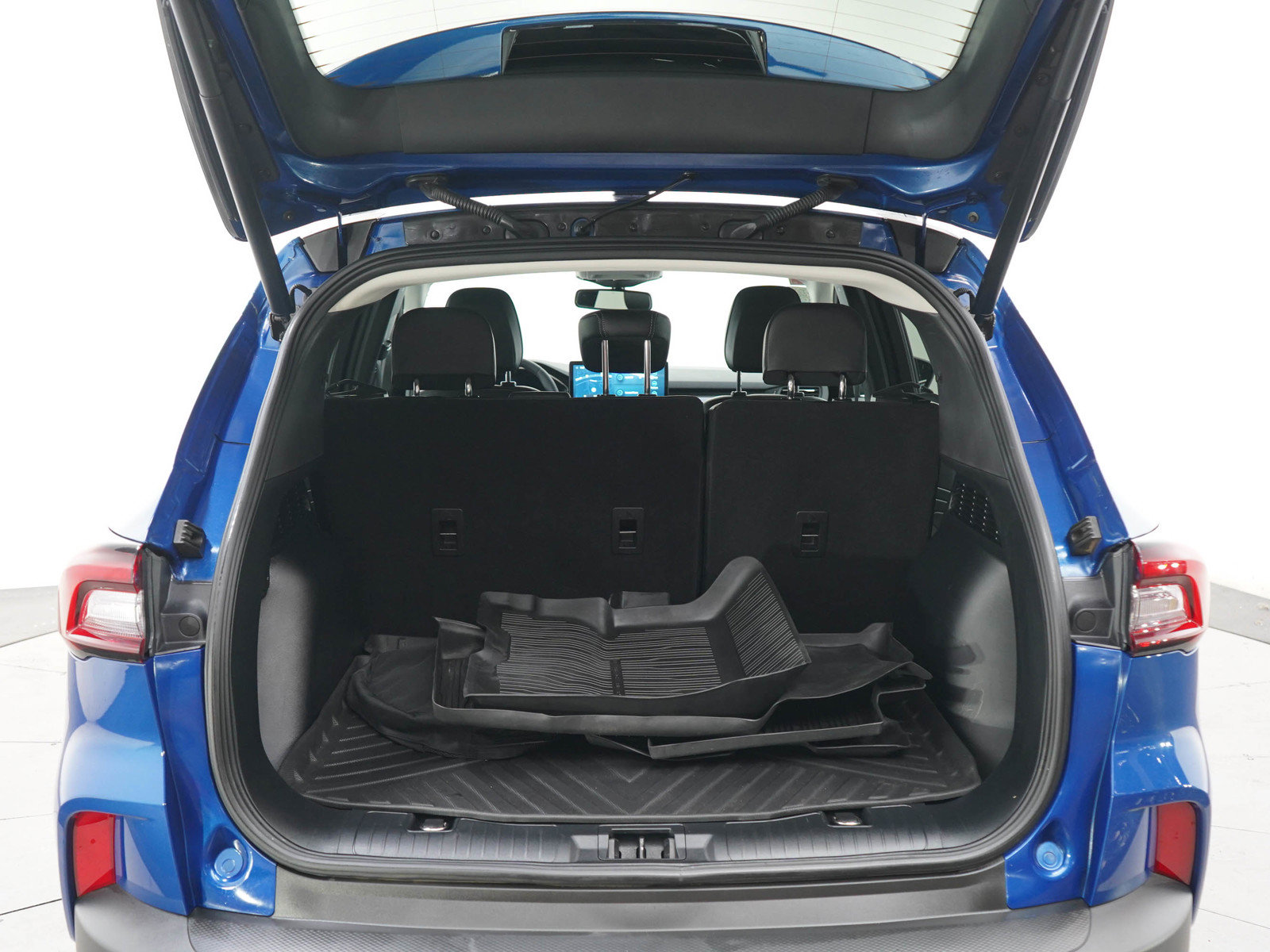 Used 2023 Ford Escape SE w/ PHEV Premium Package FWD image 16