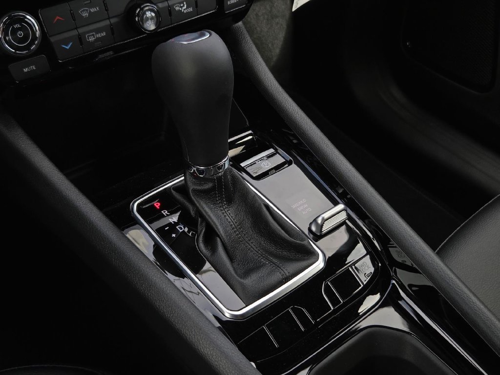 New 2027 Jeep Compass Latitude AWD/4WD image 14