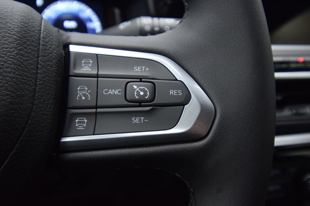 New 2026 Jeep Compass Limited w/ Sun, Sound & Navigation Group AWD/4WD image 24