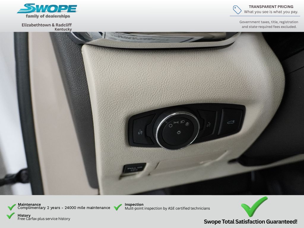 Used 2017 Lincoln Continental Select w/ Technology Package FWD image 16