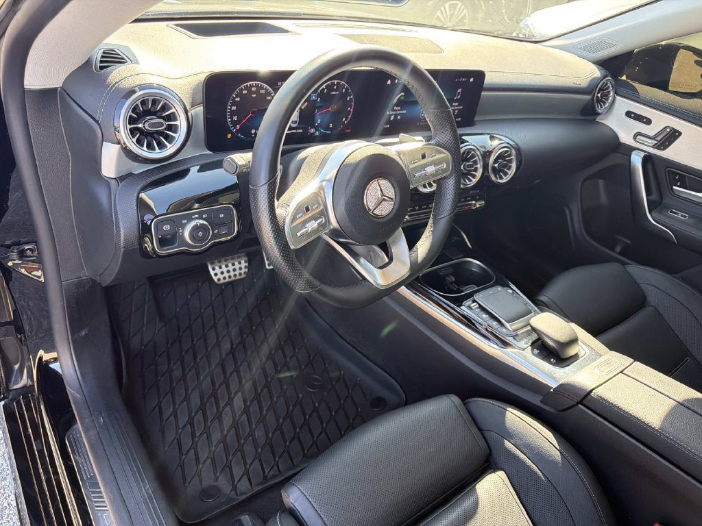 Used 2022 Mercedes-Benz CLA 35 AMG 4MATIC image 18