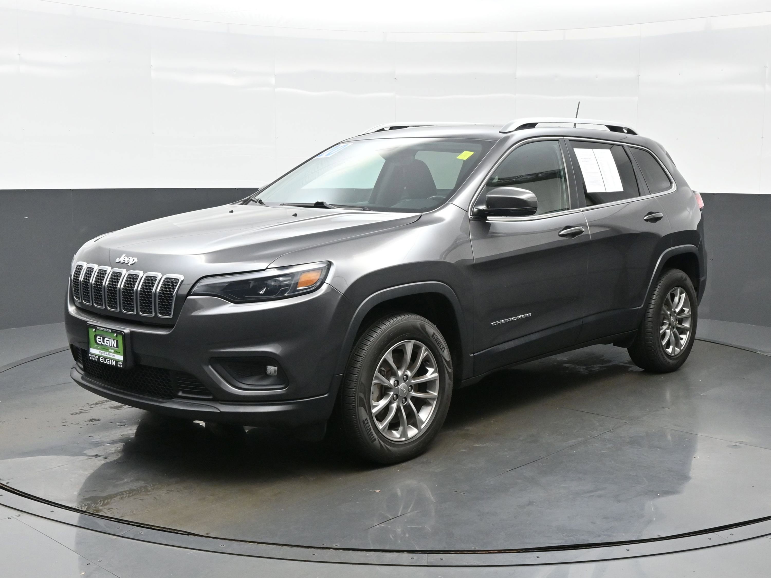 Used 2020 Jeep Cherokee Latitude Plus w/ Comfort/Convenience Group image 2