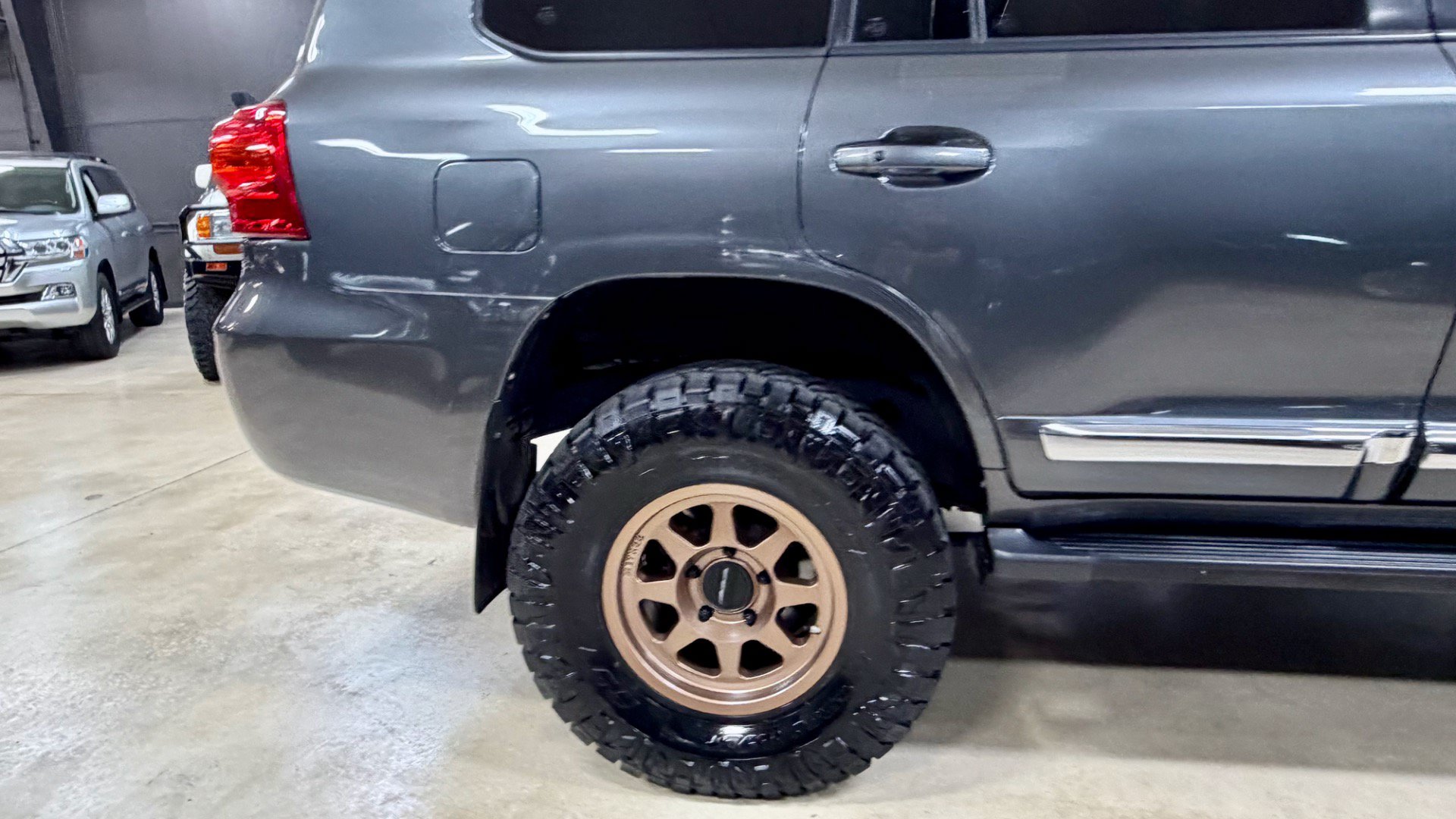 Used 2014 Toyota Land Cruiser AWD/4WD image 18