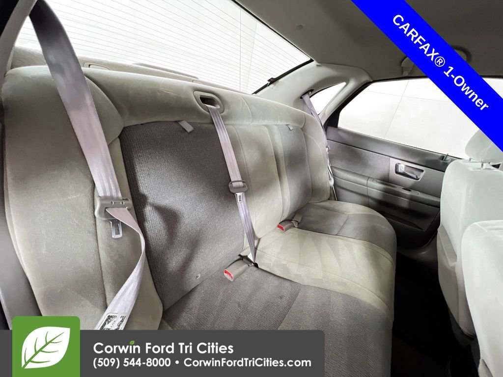 Used 2002 Ford Taurus SE image 16