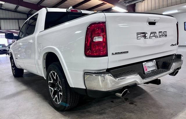 Used 2026 RAM 1500 Laramie AWD/4WD image 5