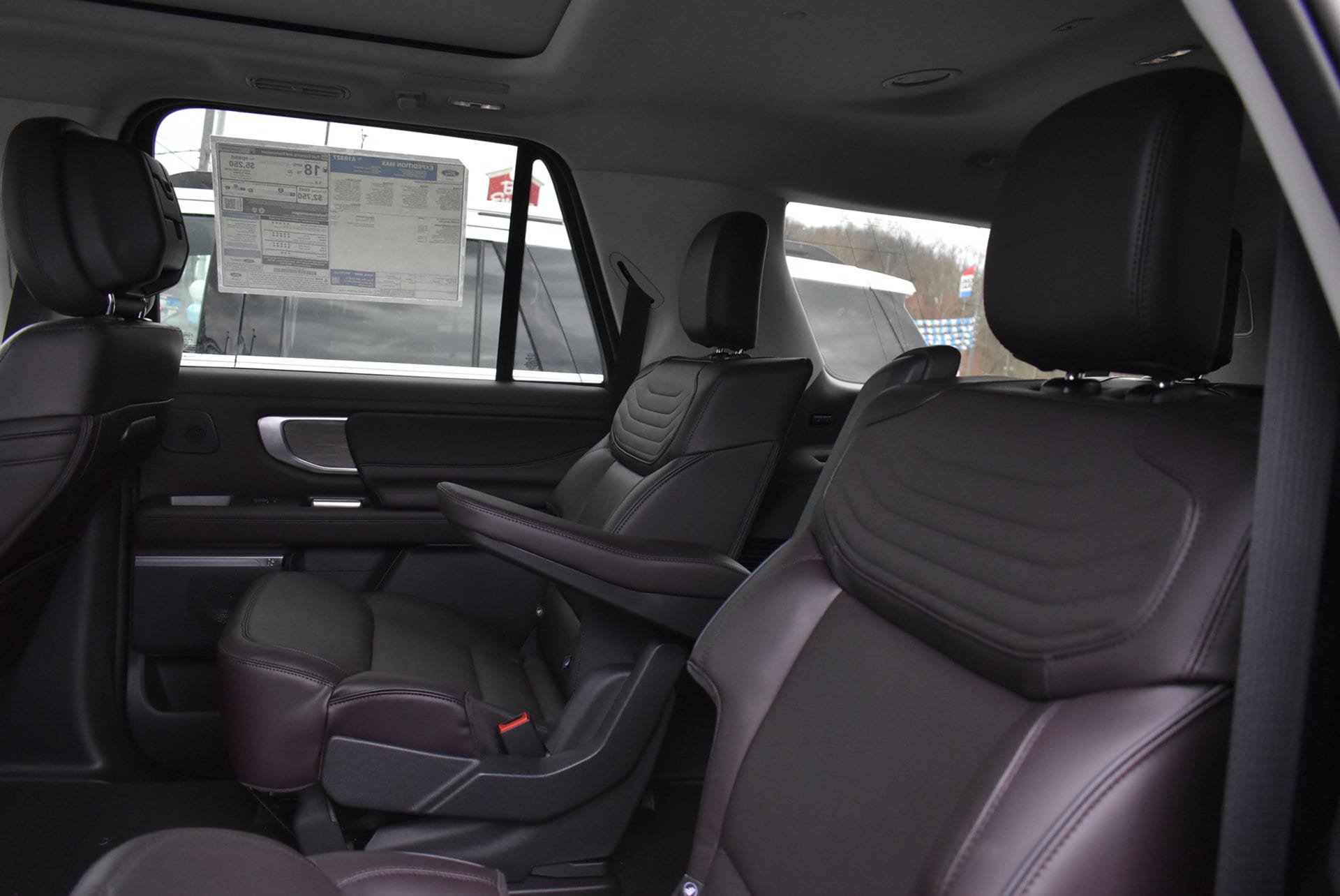 New 2026 Ford Expedition Max Platinum w/ Platinum Ultimate Package AWD/4WD image 16