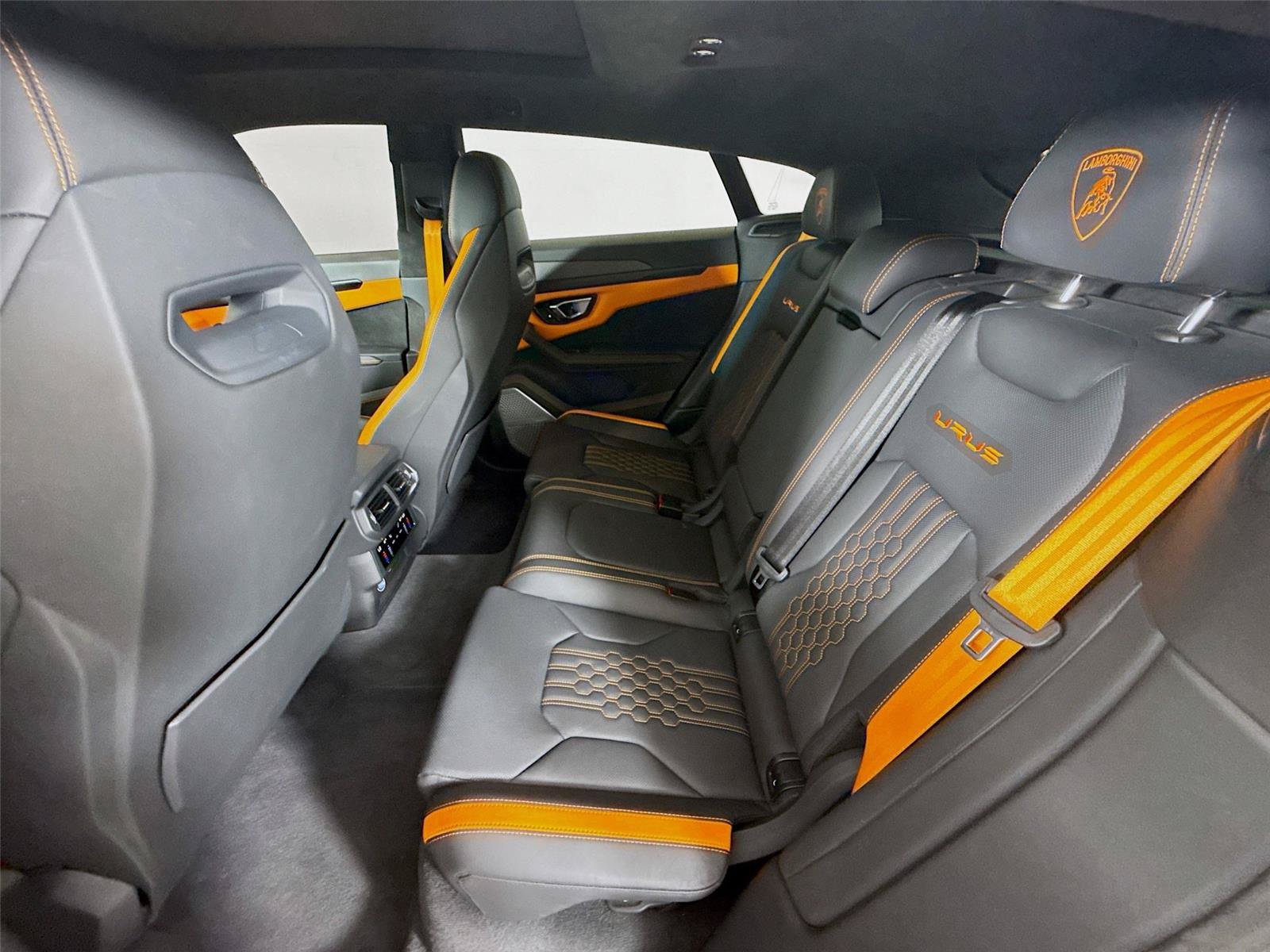 Used 2023 Lamborghini Urus S AWD/4WD image 17