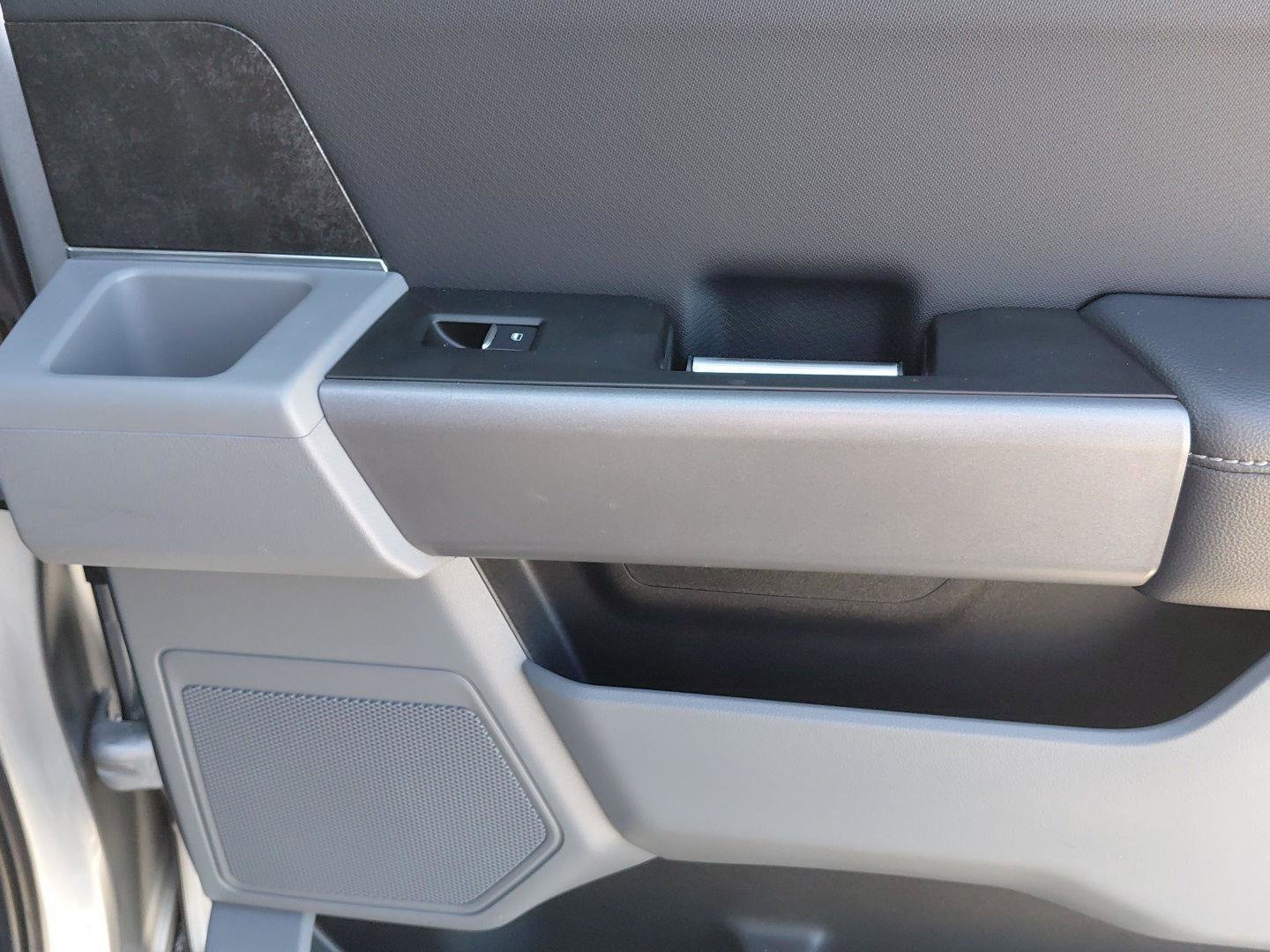 Used 2022 Ford F150 XLT w/ Equipment Group 302A High image 17