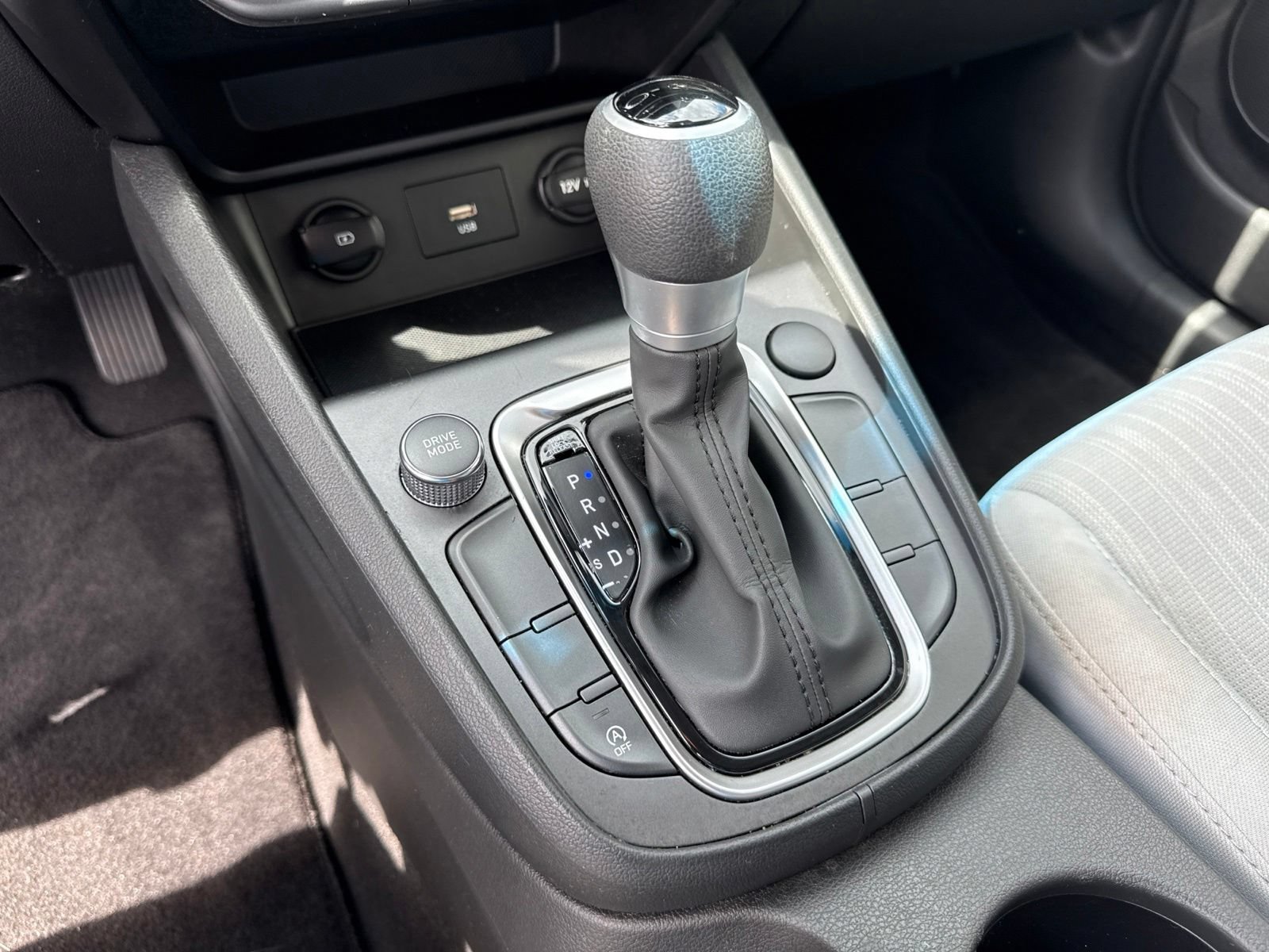 Certified 2023 Hyundai Kona SEL FWD image 25