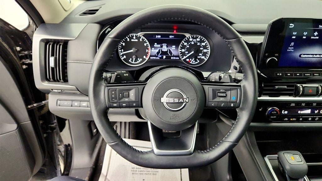 Used 2023 Nissan Pathfinder SL w/ SL Premium Package AWD/4WD image 13