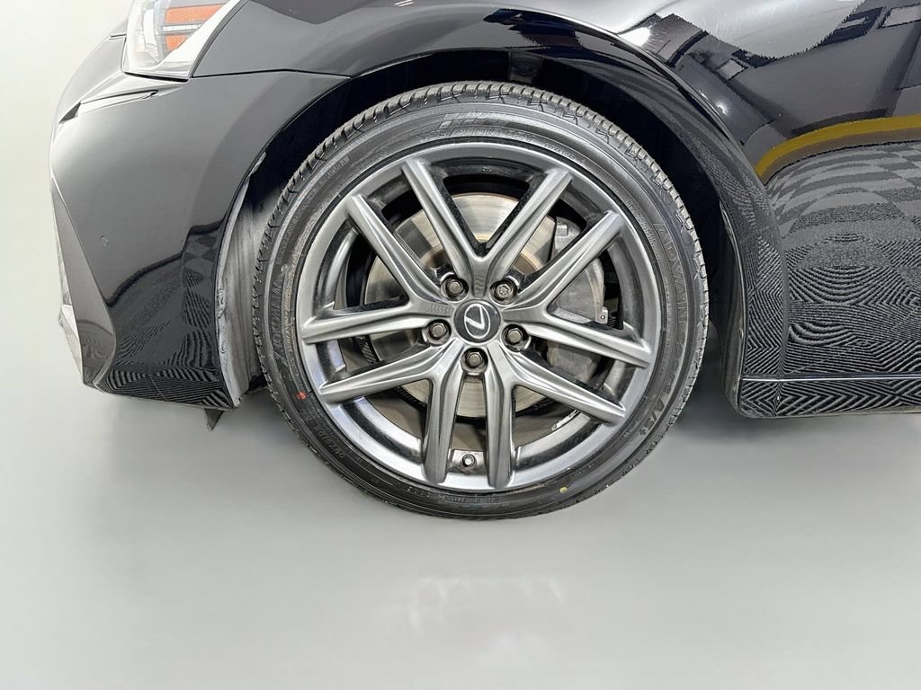 Used 2020 Lexus IS 300 F Sport w/ F Sport Package RWD image 33