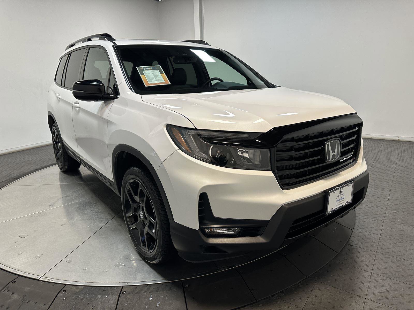 Certified 2024 Honda Passport Black Edition image 2