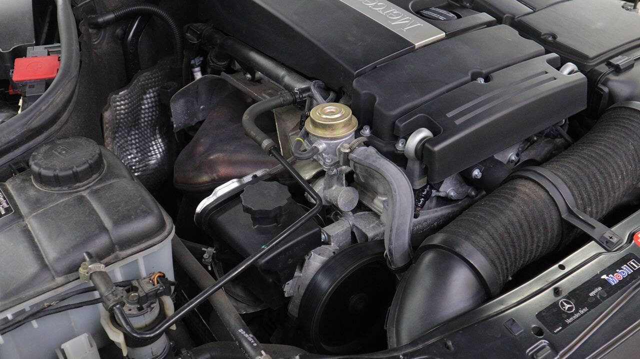 Used 2003 Mercedes-Benz C 230 Sedan image 15