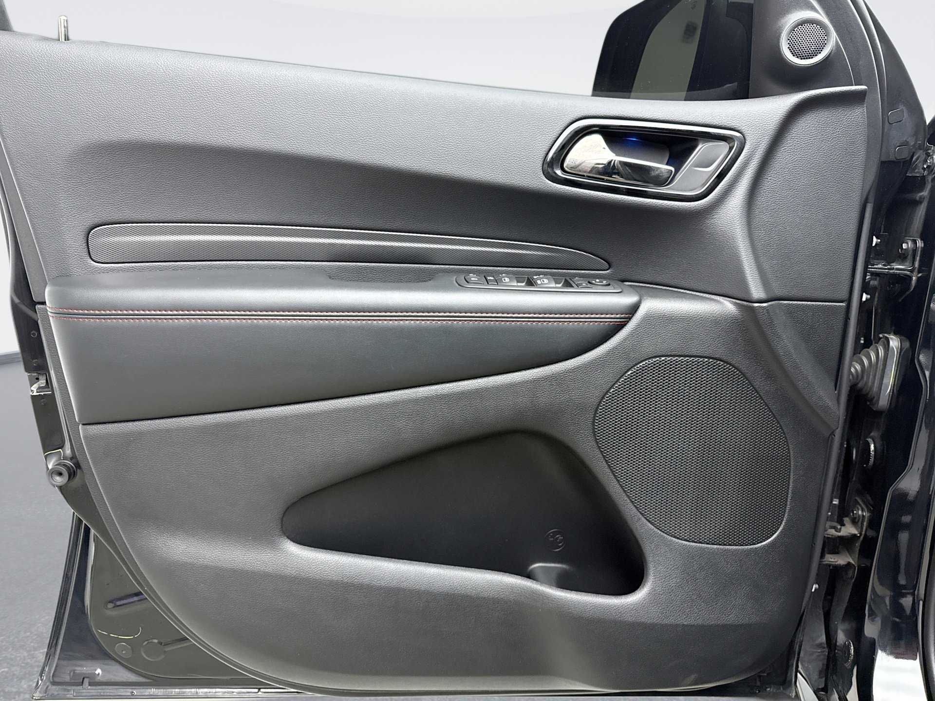 Used 2023 Dodge Durango GT w/ Blacktop Package image 9