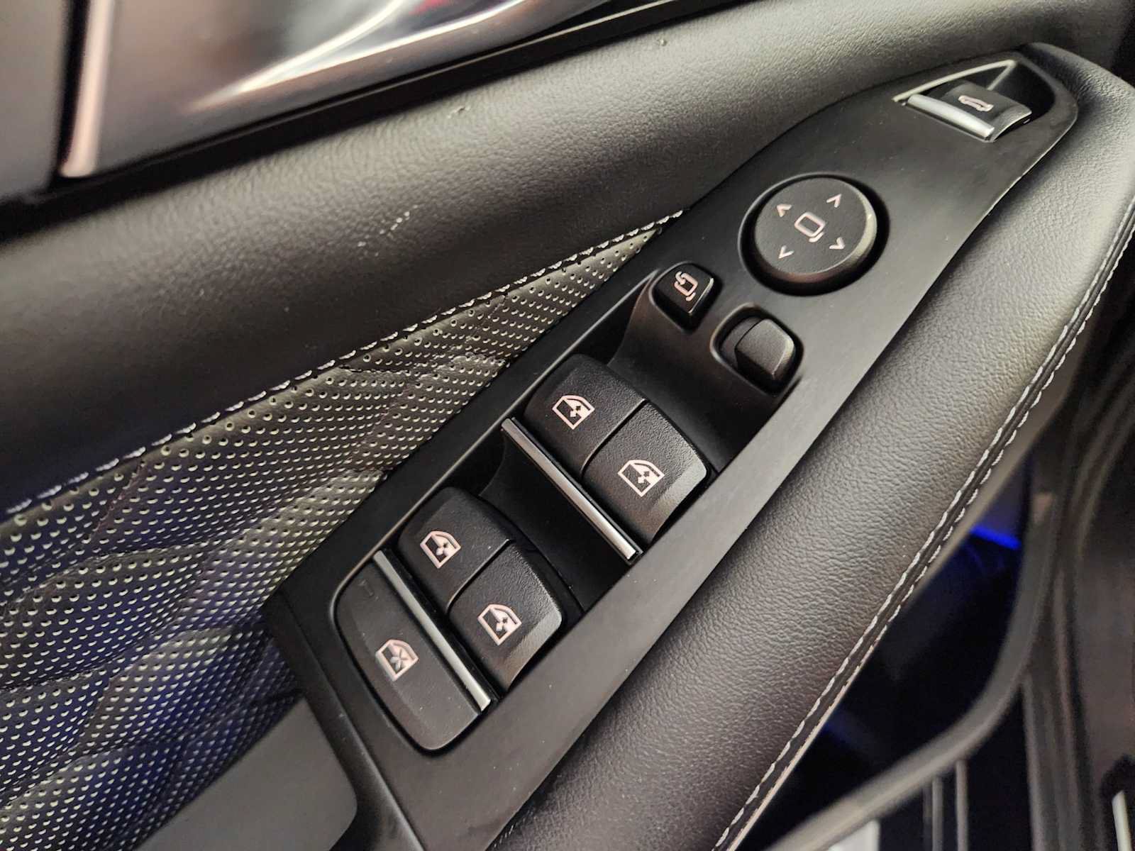 Used 2021 BMW X5 M w/ Competition Package AWD/4WD image 23