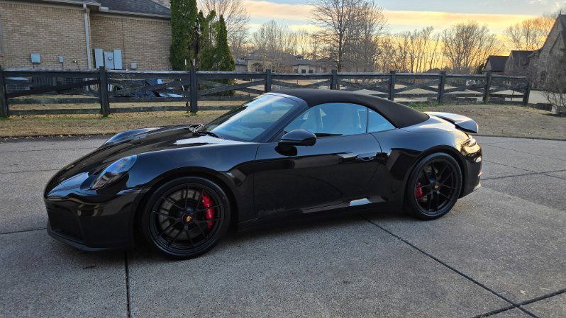 Used 2026 Porsche 911 Carrera 4 GTS AWD/4WD image 4
