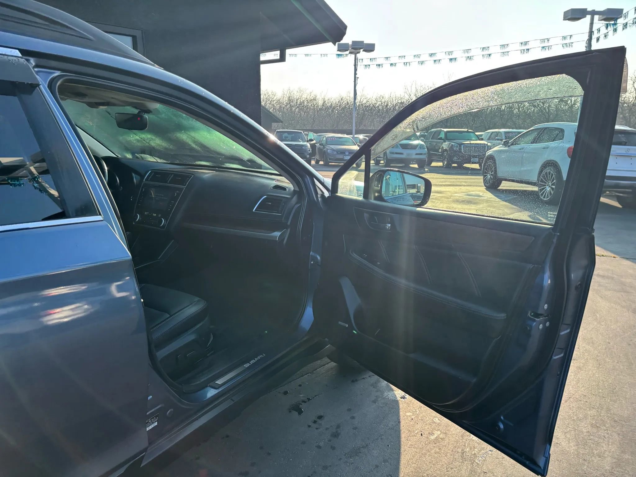 Used 2018 Subaru Outback 2.5i Limited image 14