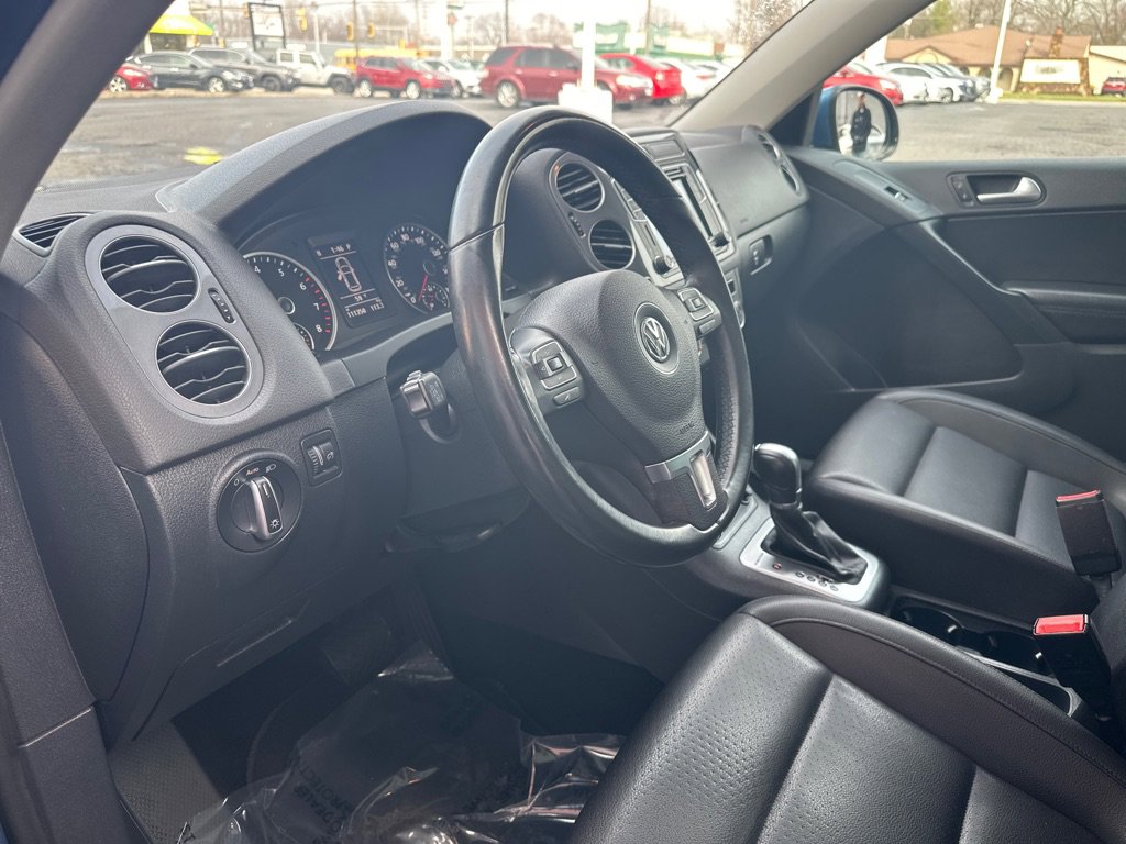 Used 2017 Volkswagen Tiguan Wolfsburg Edition image 26