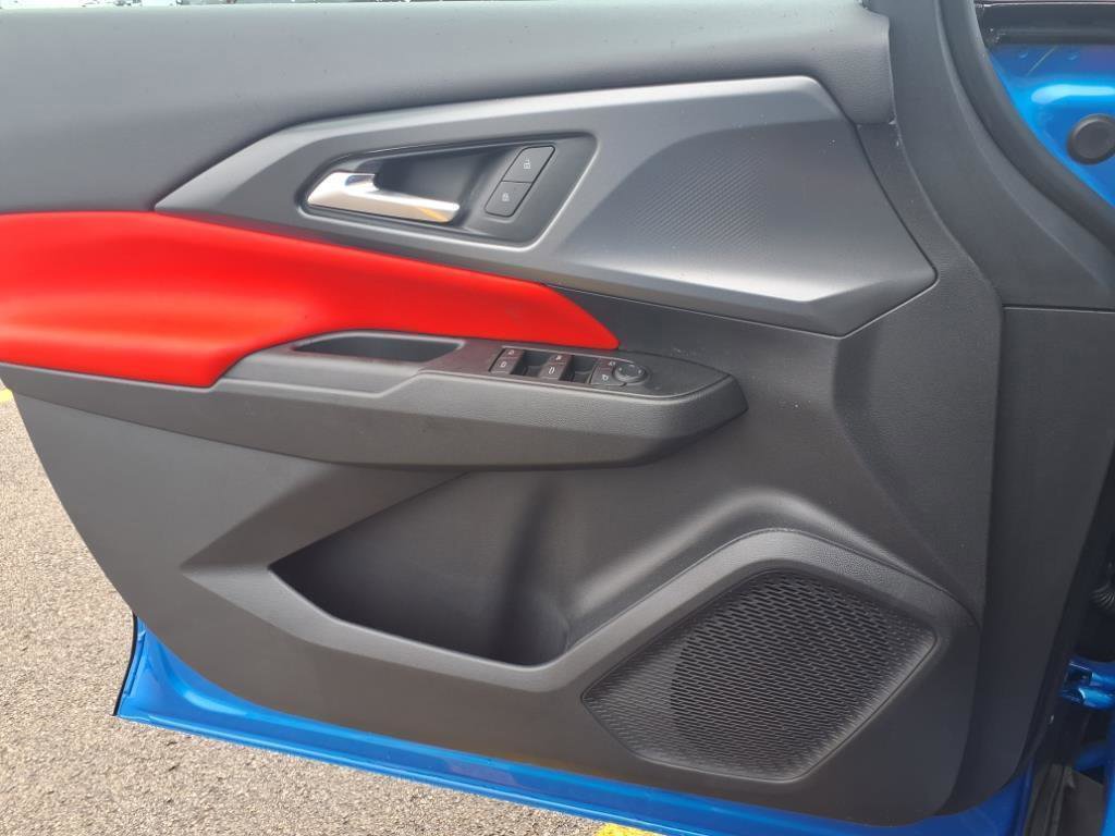 New 2025 Chevrolet Equinox EV RS image 11