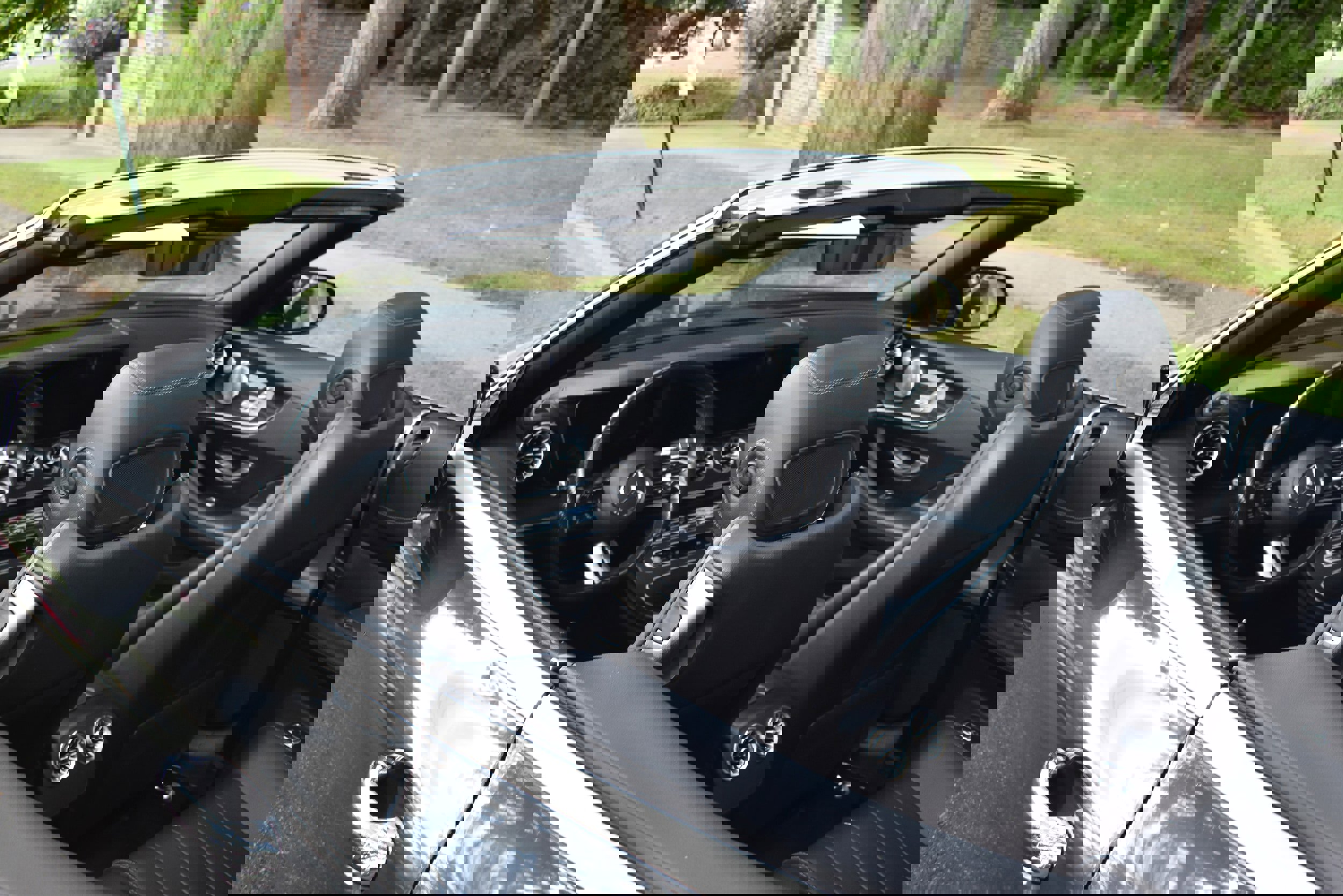 Used 2021 Mercedes-Benz E 450 4MATIC Cabriolet w/ AMG Line image 13