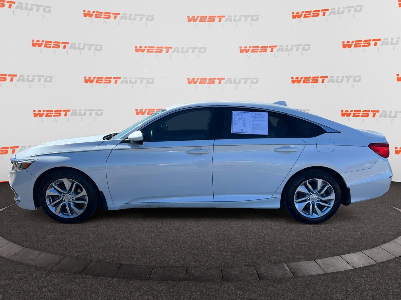 Used 2019 Honda Accord LX image 2