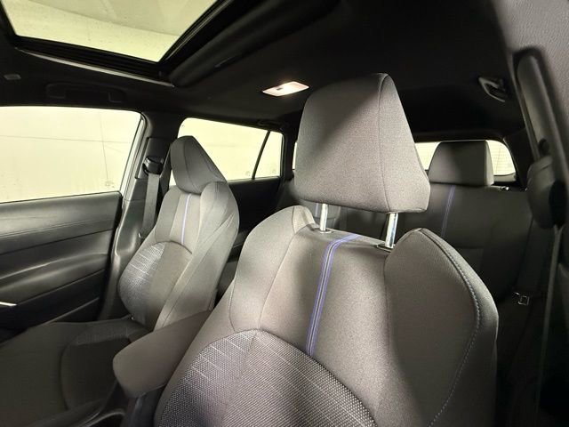 Used 2024 Toyota Corolla Cross SE w/ Moonroof Package image 16