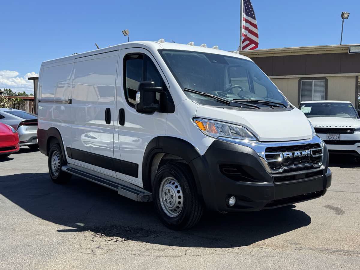 Used 2025 RAM ProMaster 2500 w/ U-Haul Equipment Group FWD image 4