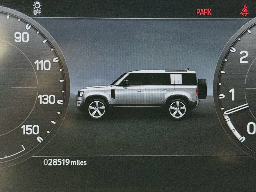 Certified 2023 Land Rover Defender 110 SE AWD/4WD image 12