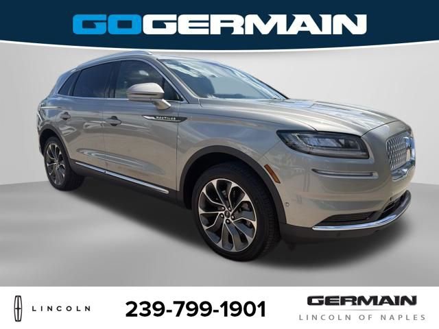 Used 2023 Lincoln Nautilus Reserve w/ Equipment Group 201A image 9