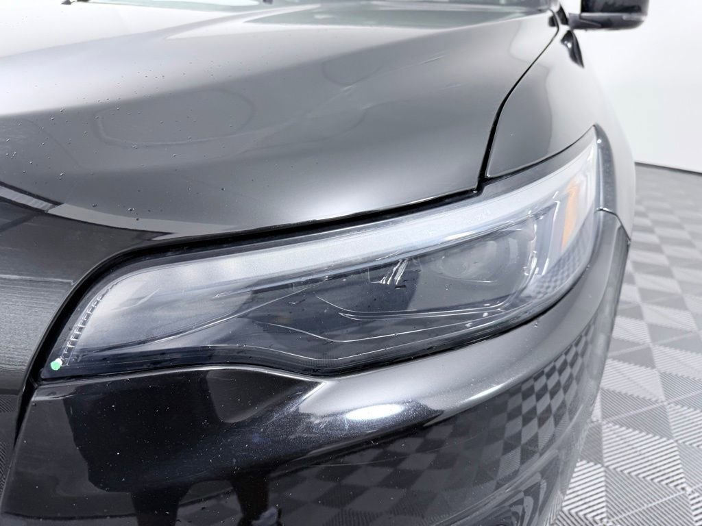 Used 2023 Jeep Cherokee Altitude Lux image 25