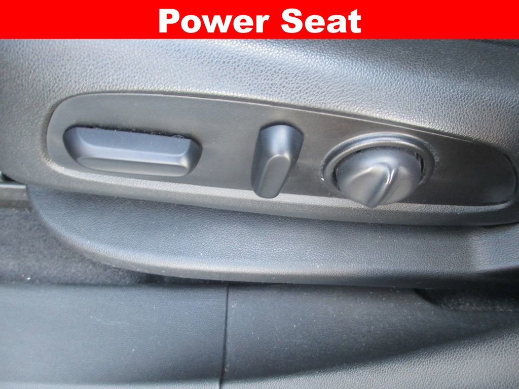 Used 2021 Chevrolet Equinox LT image 23