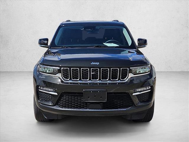 Used 2023 Jeep Grand Cherokee Limited image 2