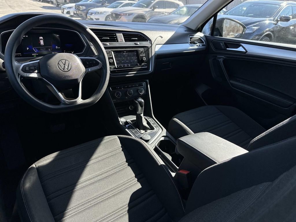 Used 2022 Volkswagen Tiguan S image 10