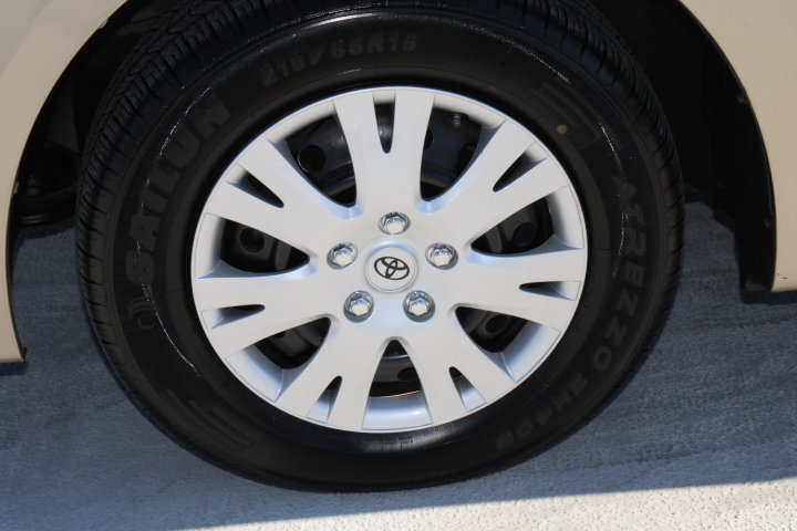 Used 2008 Toyota Sienna CE image 9