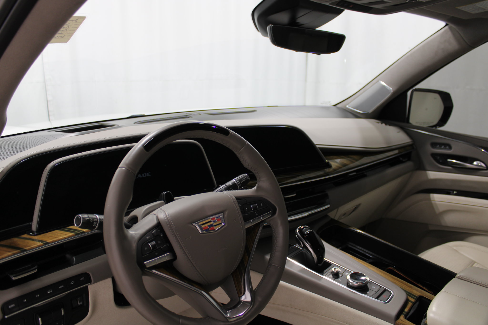 Used 2021 Cadillac Escalade Premium Luxury Platinum AWD/4WD image 12