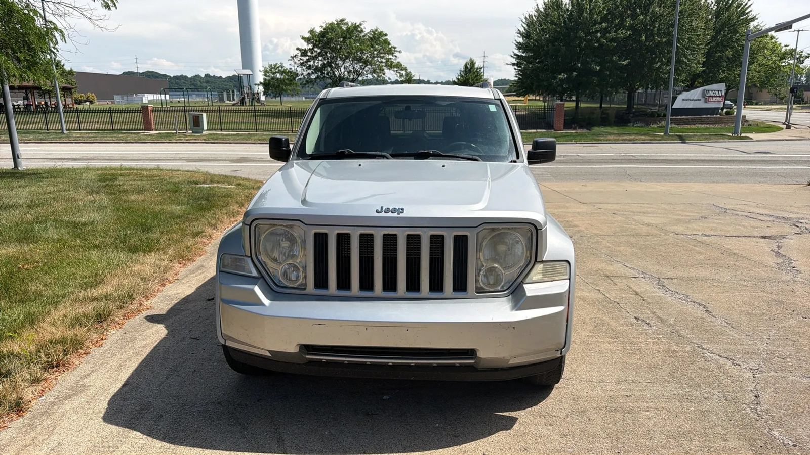 Used 2009 Jeep Liberty Sport w/ Popular Equipment Group AWD/4WD image 1