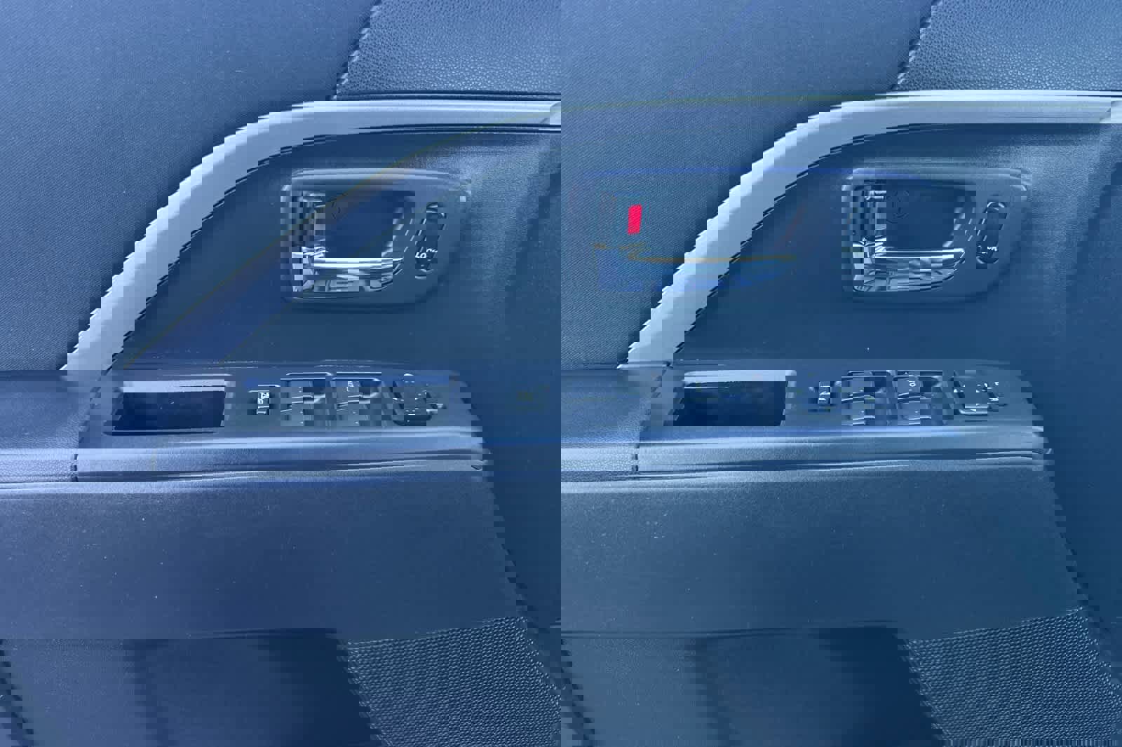 Used 2012 MAZDA MAZDA5 Grand Touring image 12