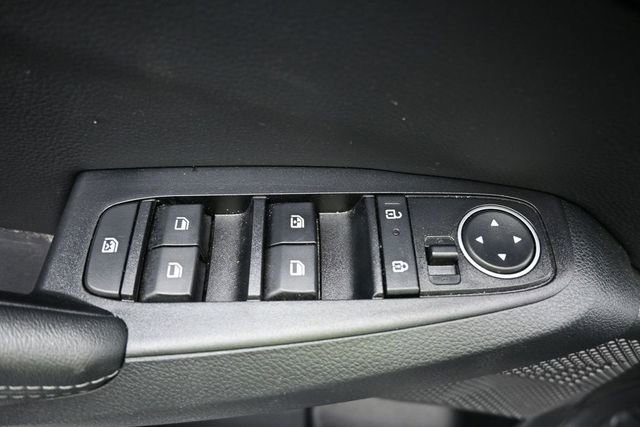 Used 2025 Kia Seltos S FWD image 13