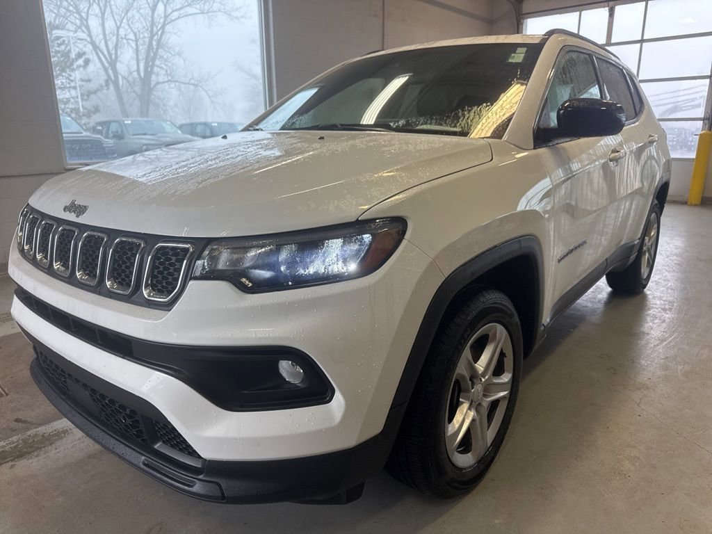 Used 2023 Jeep Compass Latitude w/ Convenience Group image 7