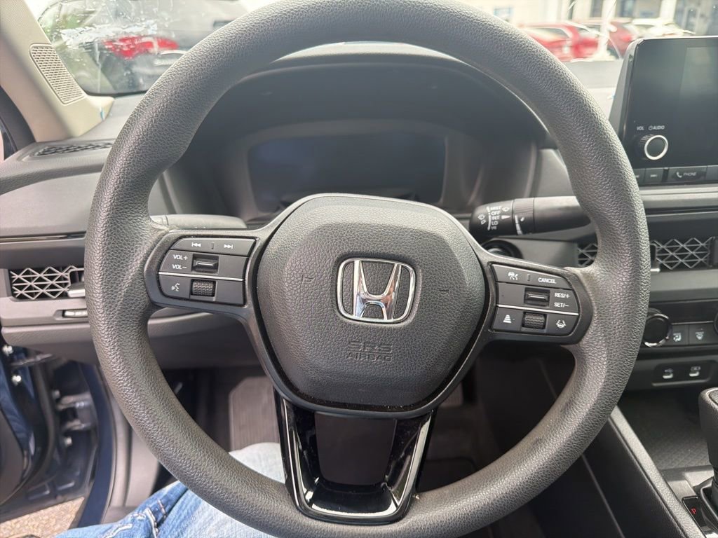 Used 2023 Honda Accord EX image 18