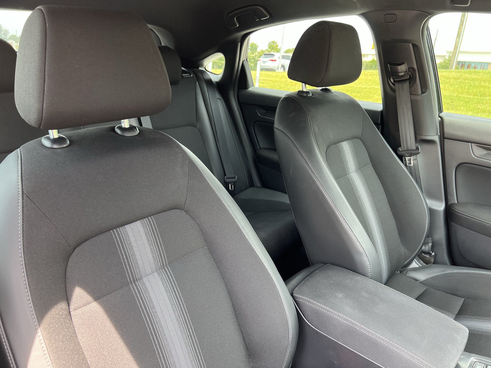 Used 2025 Honda Civic Sport image 35