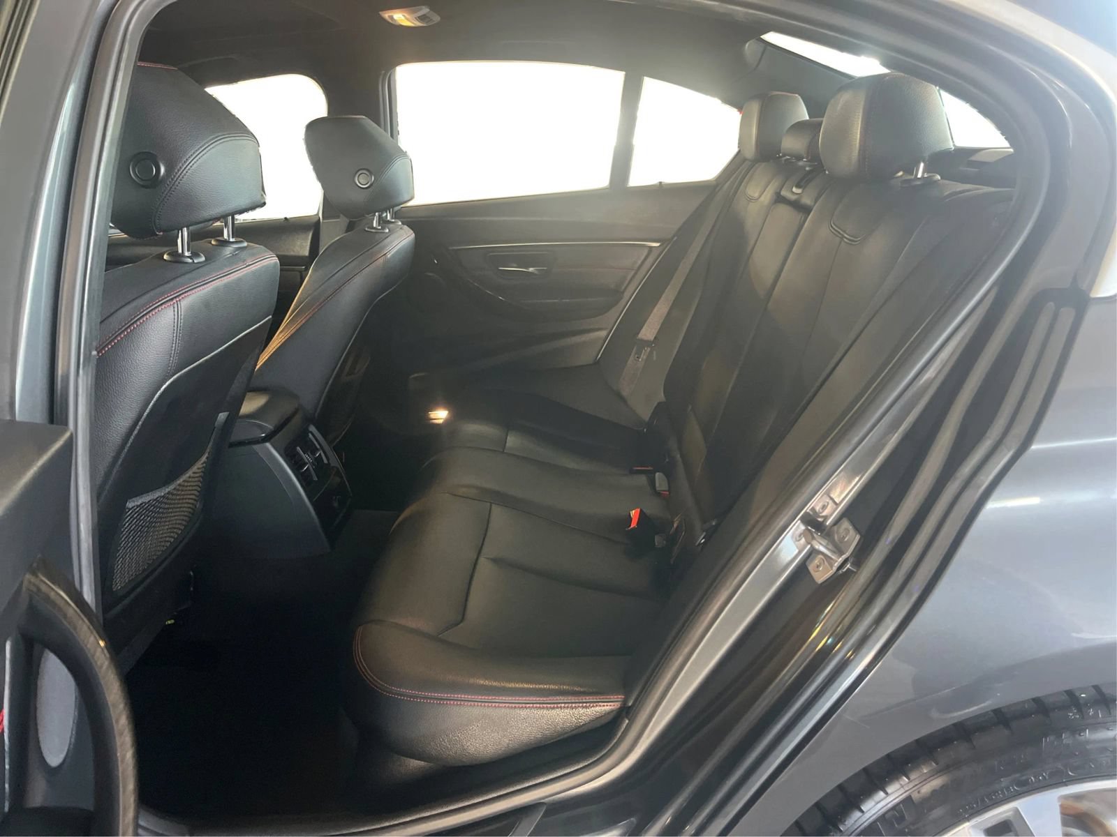 Used 2015 BMW 335i Sedan RWD image 10