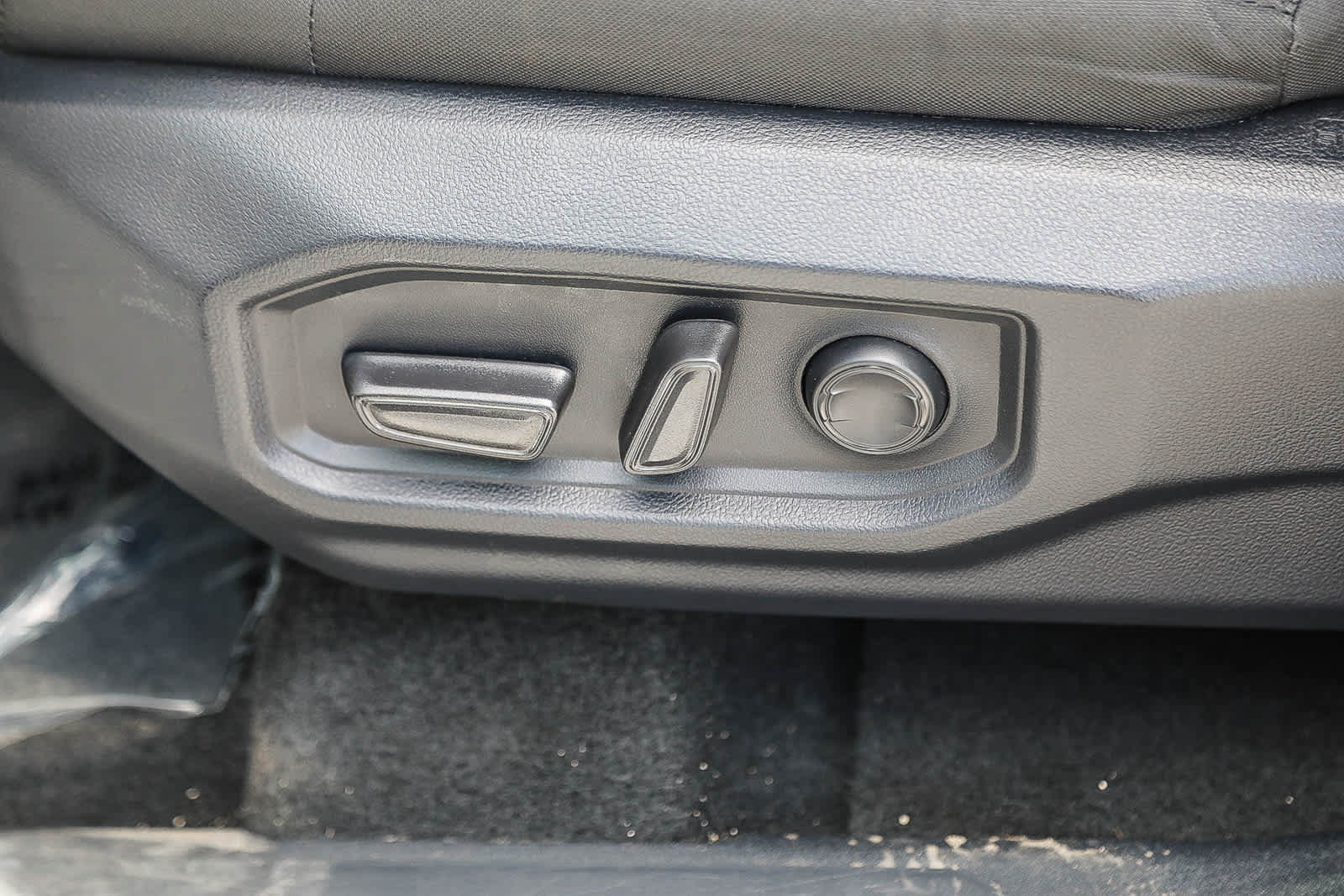 Used 2025 Toyota Sequoia SR5 AWD/4WD image 19